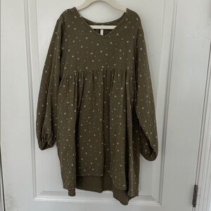 Rylee + Cru Khaki Tunic with White Star Details